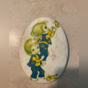 Vintage 70s Precious Moments Decoupage Wall Plaque Boy Lifting Girl Pick Orange